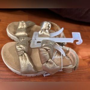 Cat & Jack Gold Velcro Sandals Sz 8